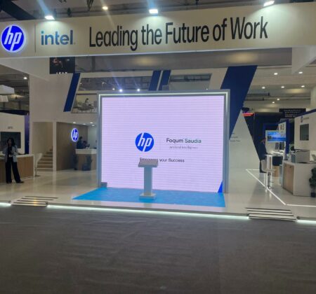 Stand de Foqum y HP en el LEAP 25 en Riad, Arabia Saudí